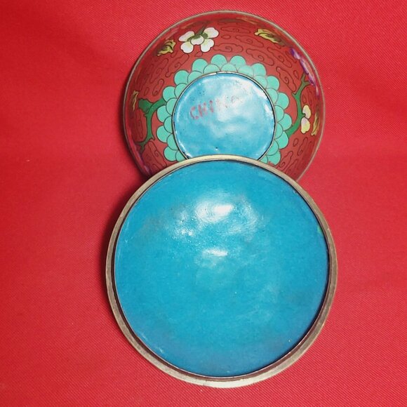 Vintage Cloisonné Brass Bowl With Lid Covered Red Dish - Picture 5 of 10